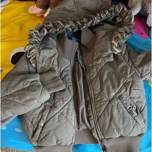 H&M girls jacket size 2 fits more like a 14/16